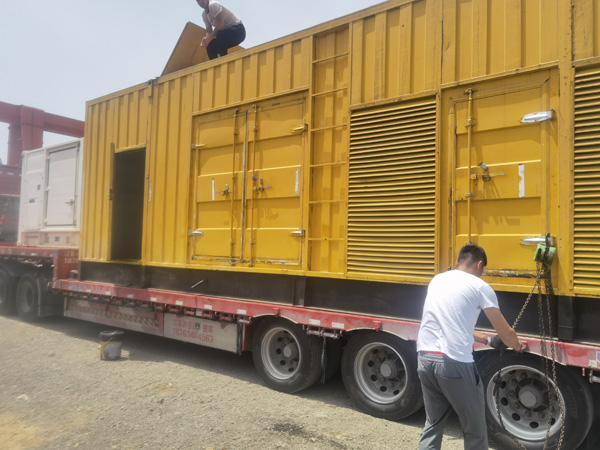 芷江除了负载情况和发动机维护,还有哪些因素会影响 200kw 柴油发电机的油耗?