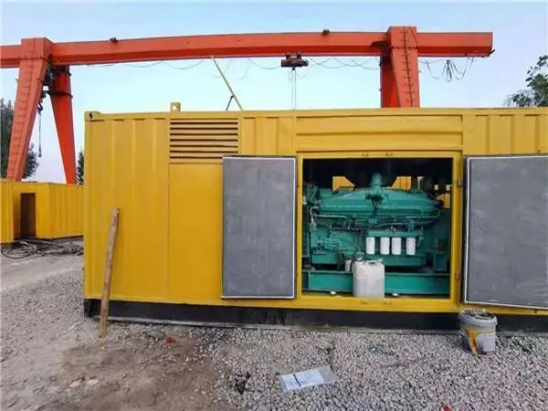 芷江冬季低温环境下，500KW发电机组应该选择什么类型的启动电瓶？